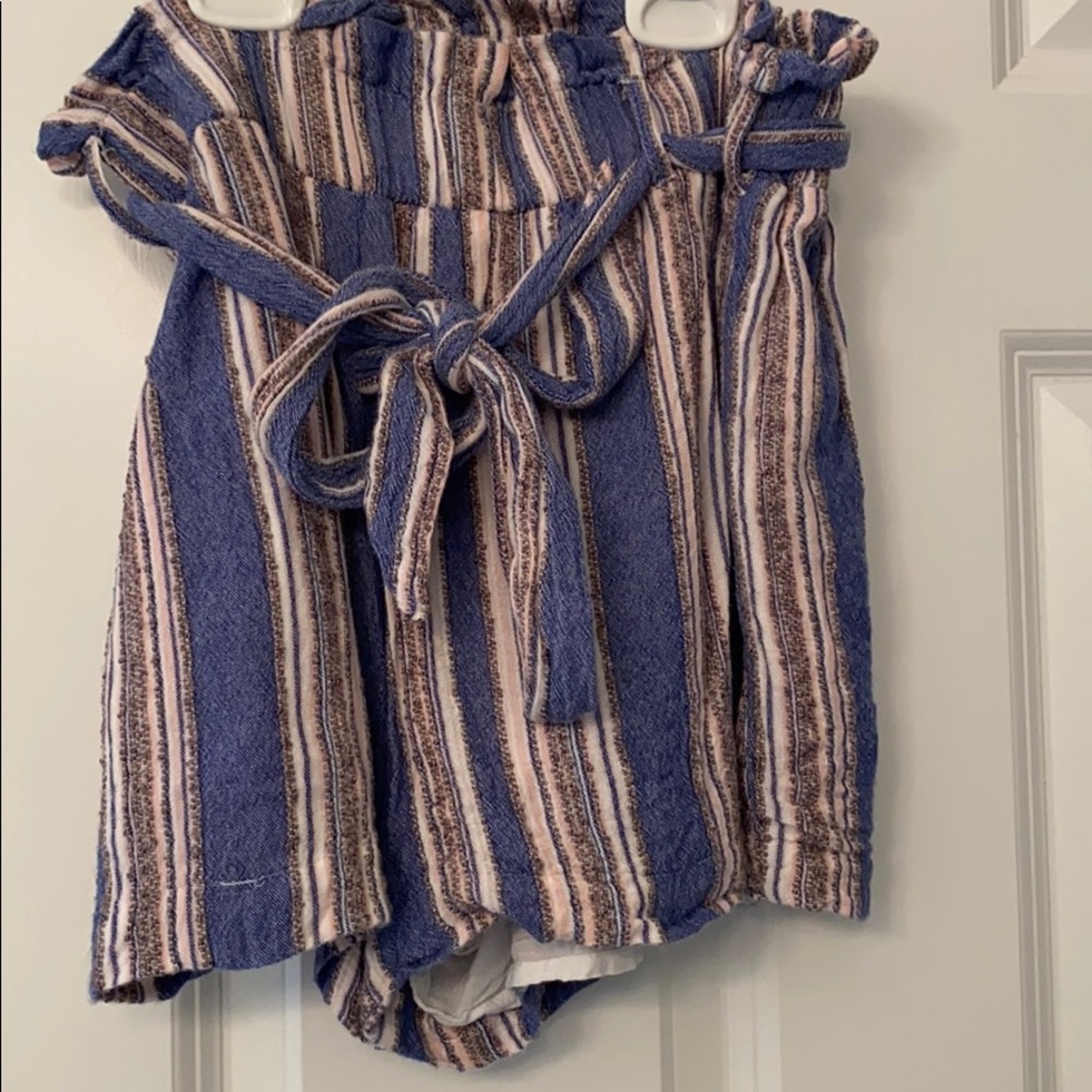 Shorts, Sz M. Francesca’s brand Mi Ami. EUC